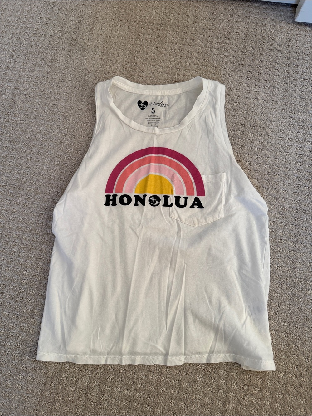 Honolua Women's White Tank Top with Pink & Yellow Rainbow Graphic sz S